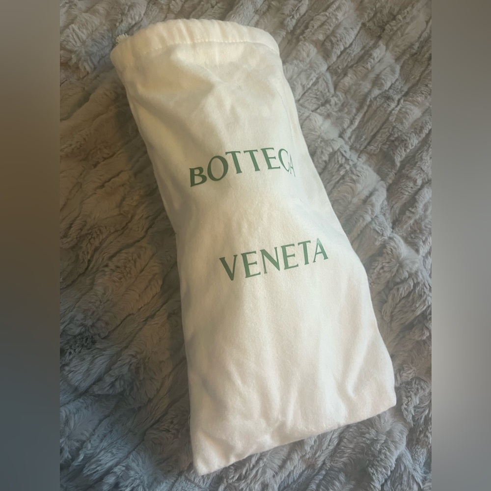 Bottega Veneta Pool Slides size 39 - Picture 10 of 10